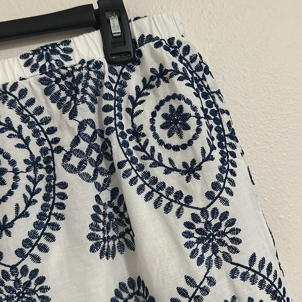 Adiva white with blue embroidered tiered hi low skirt